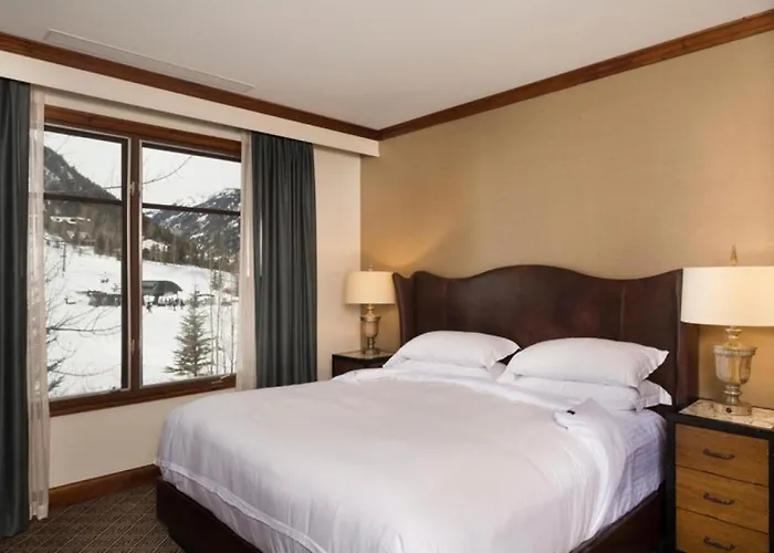 Ritz-Carlton Club Unit 8402, 2 Bedroom Ski-In/Ski-Out Condo In Aspen Highlands