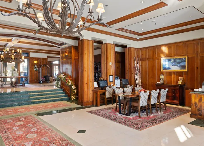 The Ritz-Carlton, 2 Bedroom Residence 8409, Mountain/Mall View, Ski-In/Ski-Out In Aspen Highlands